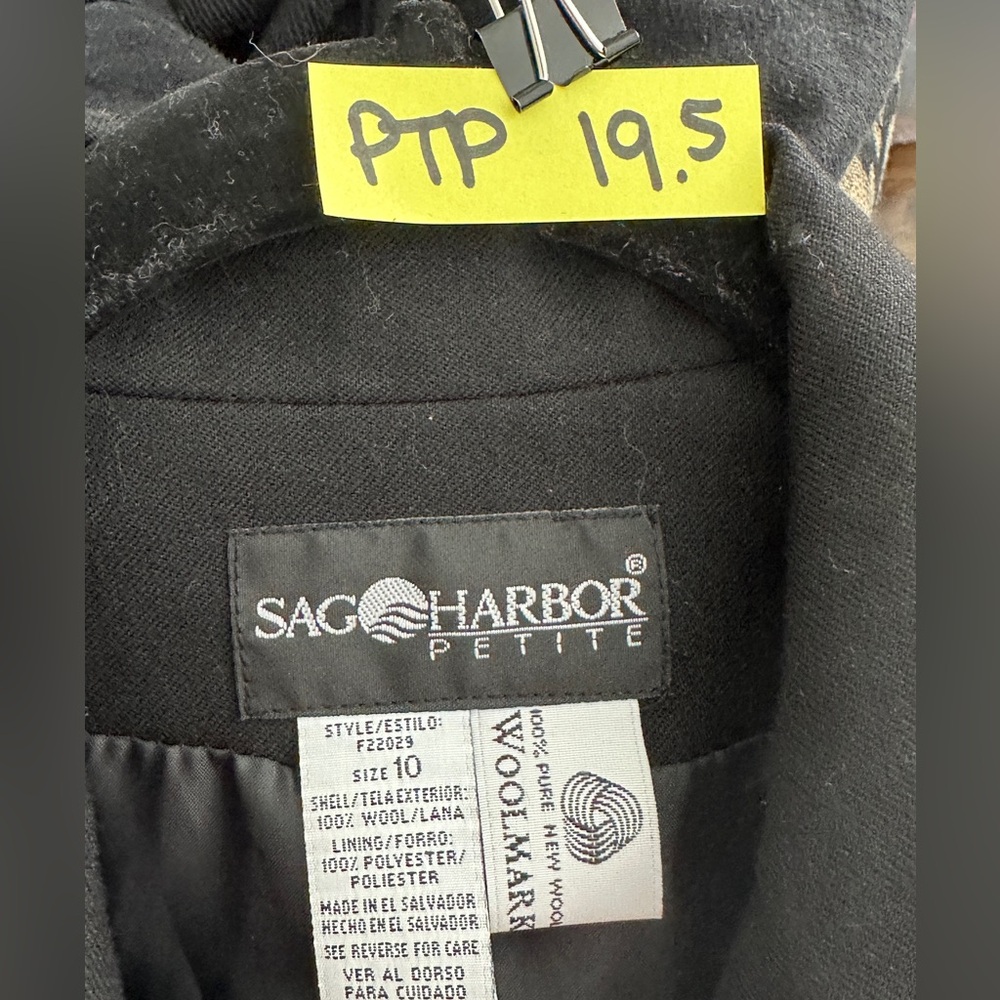 Sag Harbor 100% Wool Black Blazer.       Size: 10 - Picture 5 of 5